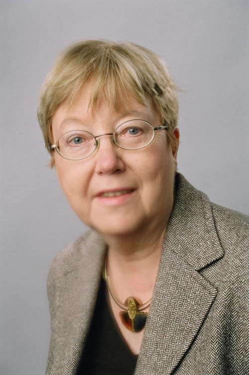 Dr. Roswitha Pol